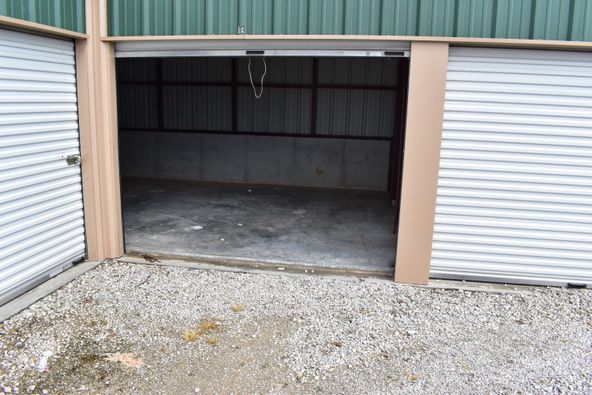 408 E Bond St, Monett, MO 65708